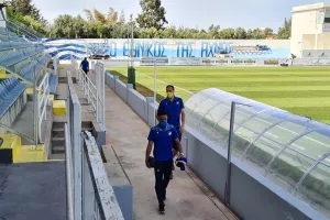 (Φώτος/Βίντεο) Στο γήπεδο το ΑΠΟΕΛ