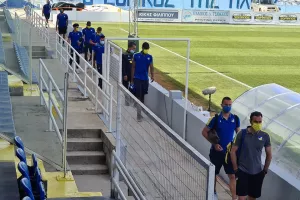 (Φώτος/Βίντεο) Στο γήπεδο το ΑΠΟΕΛ