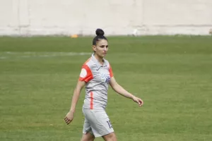 «Η σημαία παραμένει στον ιστό της»