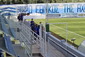 (Φώτος/Βίντεο) Στο γήπεδο το ΑΠΟΕΛ