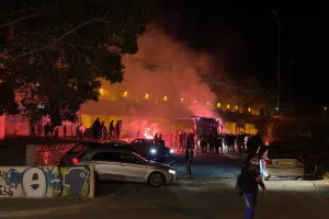"ΝΤΟΥ" στο λεωφορείο: "Aντε γεια, πρωτάθλημα ξανά..."(φώτος/βίντεο)