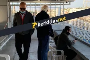 Ανήσυχος ο πρόεδρος... στην ανάπαυλα
