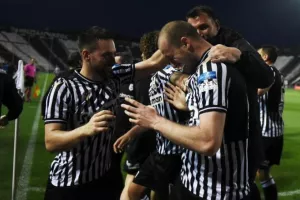 «Συγχαρητήρια» από Τσεχία σε Κρμέντσικ 