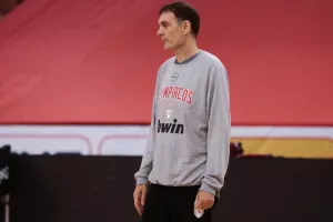 Μπαρτζώκας: «Να κλείσουμε με νίκη, θα μιλήσω με τους προέδρους για τις σκέψεις μου»