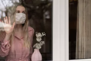 Σκέψεις για μείωση της καραντίνας για κρούσματα και επαφές