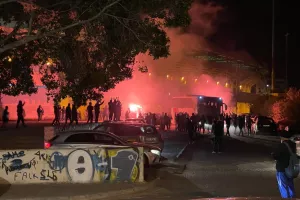 "ΝΤΟΥ" στο λεωφορείο: "Aντε γεια, πρωτάθλημα ξανά..."(φώτος/βίντεο)