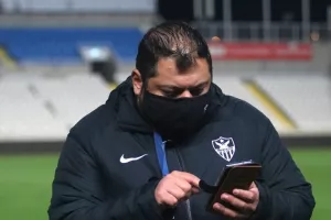"Ο πρωταθλητής (2021-22) στους ομίλους"