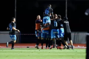 "Ψυχωμένος" Απόλλωνας για το πρωτάθλημα! (φώτος)