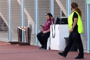 Δυο αυτογκόλ, ένα λάθος και βυσσινί ανατροπή! (φώτος)
