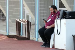 Δυο αυτογκόλ, ένα λάθος και βυσσινί ανατροπή! (φώτος)