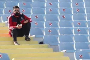 Δυο αυτογκόλ, ένα λάθος και βυσσινί ανατροπή! (φώτος)