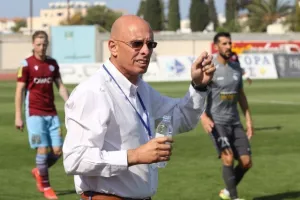 Δυο αυτογκόλ, ένα λάθος και βυσσινί ανατροπή! (φώτος)