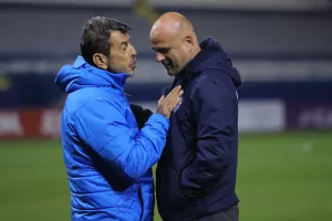 Tελευταίο...