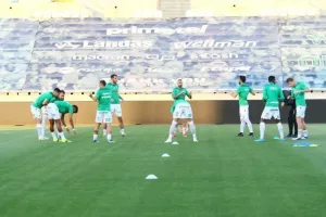 Της το (ξανα)γύρισε και βλέπει... τίτλο! (Φώτος)