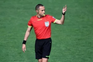 Της το (ξανα)γύρισε και βλέπει... τίτλο! (Φώτος)