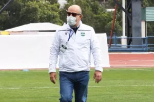Τρία γκολ, τρεις βαθμοί και κορυφή! (φώτος)