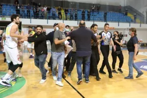 ΦΩΤΟΡΕΠΟΡΤΑΖ από τα επεισόδια στο "Κίτιον"
