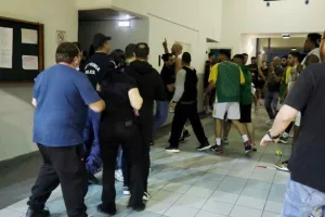 ΦΩΤΟΡΕΠΟΡΤΑΖ από τα επεισόδια στο "Κίτιον"