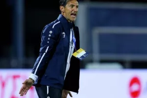 Από ΕΝΑ σε κάθε ημίχρονο και... -1 απ' την κορυφή! (Φώτος)