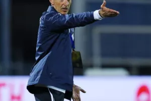Από ΕΝΑ σε κάθε ημίχρονο και... -1 απ' την κορυφή! (Φώτος)