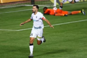 Χουσμπάουερ και Κορρέα έστειλαν την Ανόρθωση στον τελικό! (φώτος)
