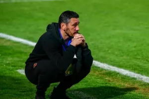 Κέρκεζ στο ξανθό... δίδυμο/"Κιτρινίστε την"!