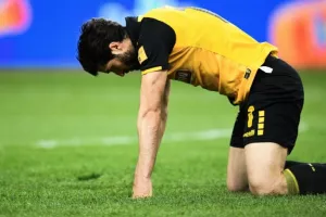 Ανσαριφάρντ για Χιμένεθ/"Ξεφτιλιζόμαστε, αν δεν μπορεί να μας βοηθήσει, να φύγει!"