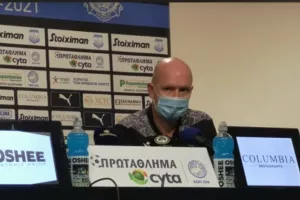 ΜΠΕΡΓΚ: "Απογοητευτικό αποτέλεσμα/Πολύ παράξενο που δέχθηκε κόκκινη κάρτα" (ΑΤΑΚΑ για VAR)