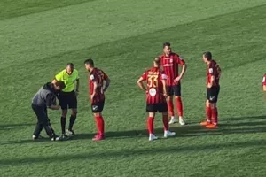 ΑΠΡΟΟΠΤΟ στο "Αμμόχωστος"/ Τραυματισμός Θεουλή, αλλαγή με Αναστασίου (Φώτος)