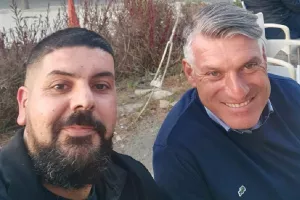 4άρα και selfie!