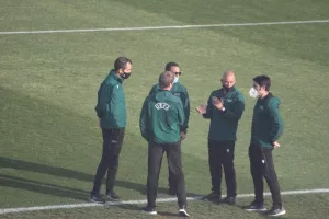 Oι Κύπριοι ρεφ ξεναγούν τους Ιταλούς στο ΜΑΚ