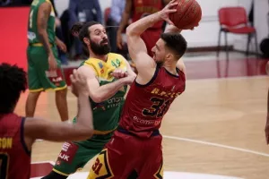 Νίκησε ο Κεραυνός και μείωσε (φώτος)