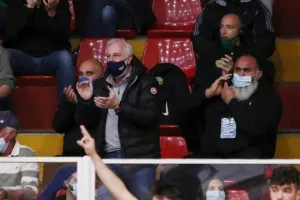 Νίκησε ο Κεραυνός και μείωσε (φώτος)