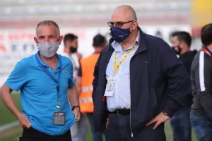 Έ"Χ"ασε βαθμούς και... έμπλεξε για τα καλά η Νέα Σαλαμίνα (Φώτος)