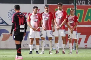 Έ"Χ"ασε βαθμούς και... έμπλεξε για τα καλά η Νέα Σαλαμίνα (Φώτος)