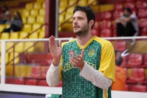 Τελικός με τα ΟΛΑ του/ Μπρέικ και πρωταθλήτρια στον Στρόβολο η ΑΕΚ! (φώτος)