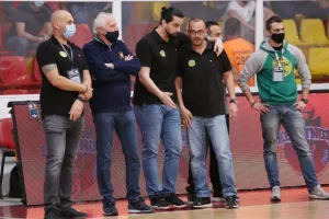 Τελικός με τα ΟΛΑ του/ Μπρέικ και πρωταθλήτρια στον Στρόβολο η ΑΕΚ! (φώτος)