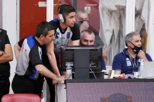 Τελικός με τα ΟΛΑ του/ Μπρέικ και πρωταθλήτρια στον Στρόβολο η ΑΕΚ! (φώτος)