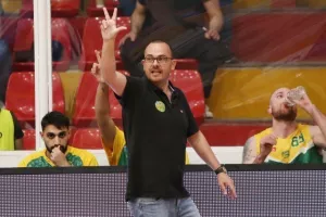 Τελικός με τα ΟΛΑ του/ Μπρέικ και πρωταθλήτρια στον Στρόβολο η ΑΕΚ! (φώτος)