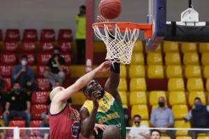 Τελικός με τα ΟΛΑ του/ Μπρέικ και πρωταθλήτρια στον Στρόβολο η ΑΕΚ! (φώτος)