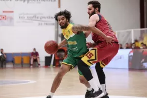 Τελικός με τα ΟΛΑ του/ Μπρέικ και πρωταθλήτρια στον Στρόβολο η ΑΕΚ! (φώτος)