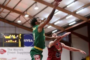 Τελικός με τα ΟΛΑ του/ Μπρέικ και πρωταθλήτρια στον Στρόβολο η ΑΕΚ! (φώτος)