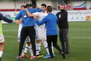 Εθνική… υποχρέωση η παραμονή! (φώτος) 