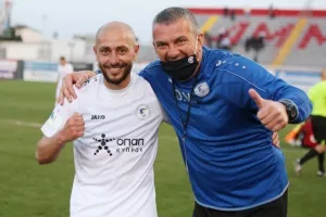 Εθνική… υποχρέωση η παραμονή! (φώτος) 