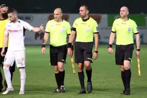Βήμα παραμονής με ΔΙΠΛΟ μέσω... αυτογκόλ! (Φώτος)