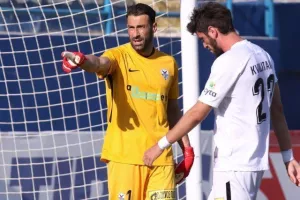 Μαυροπράσινη "ντόπα" ενόψει τελικού! (φώτος)