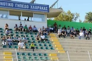 "Η αλεπού εχώνετουν αλλά ο νούρος της εφαίνετουν"
