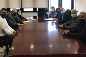 Ο Πρόεδρος ΚΟΑ συναντήθηκε με τον Δήμαρχο Δερύνειας