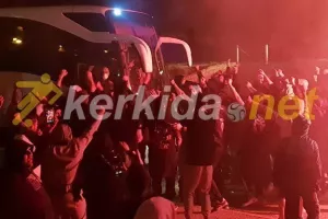 "ΝΤΟΥ" στο λεωφορείο: "Aντε γεια, πρωτάθλημα ξανά..."(φώτος/βίντεο)