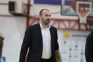 Από την Ομόνοια, στον Απόλλωνα
